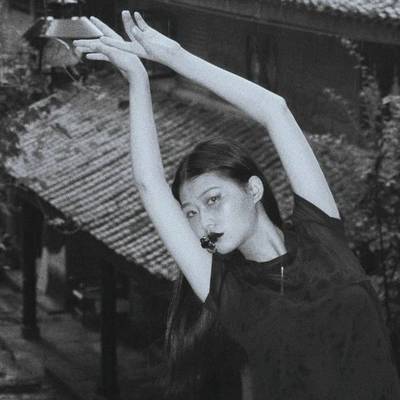 黑白模特