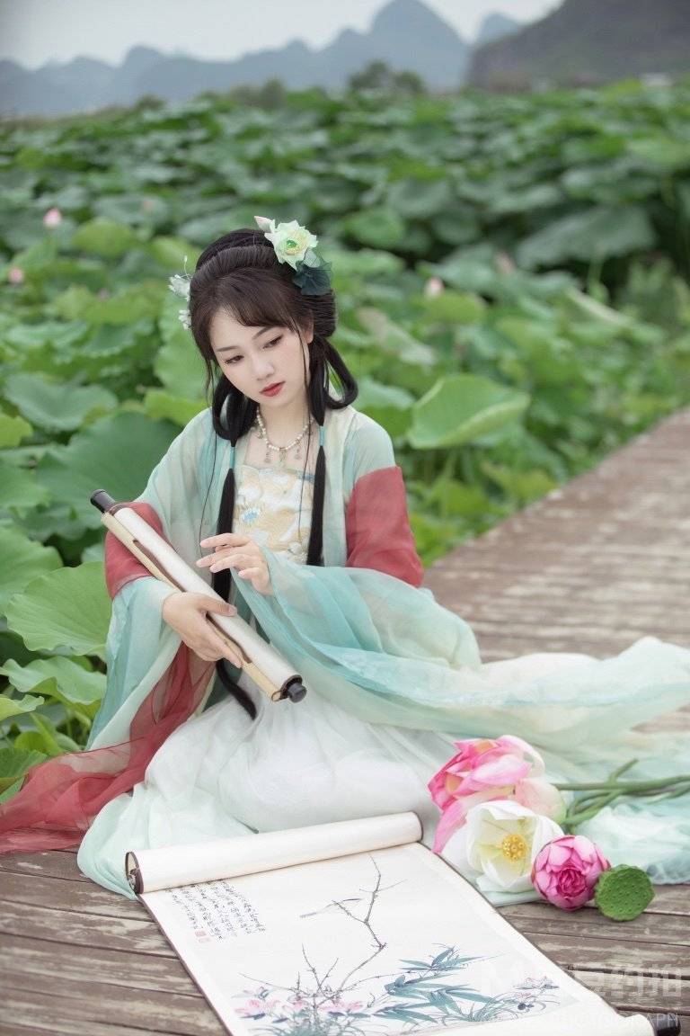 汉服模特