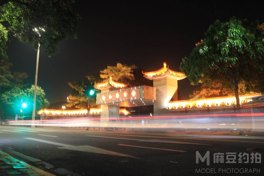 夜景模特