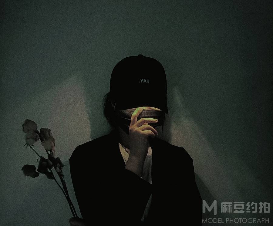 黑白模特