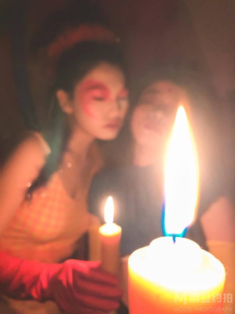 妆容模特
