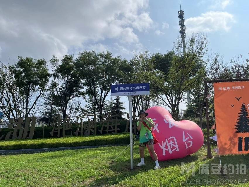黑白模特