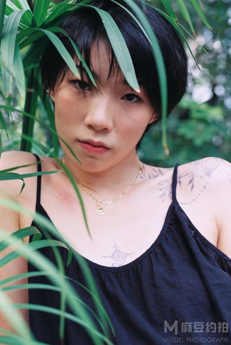 胶片模特