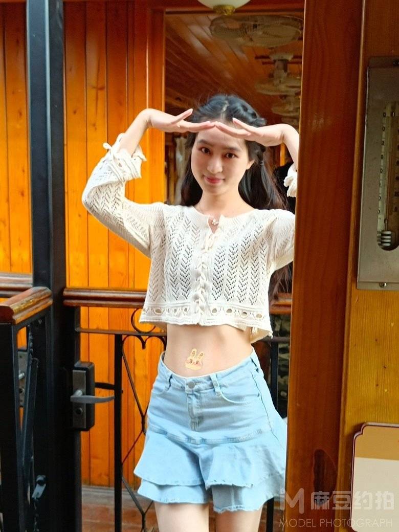 清新模特