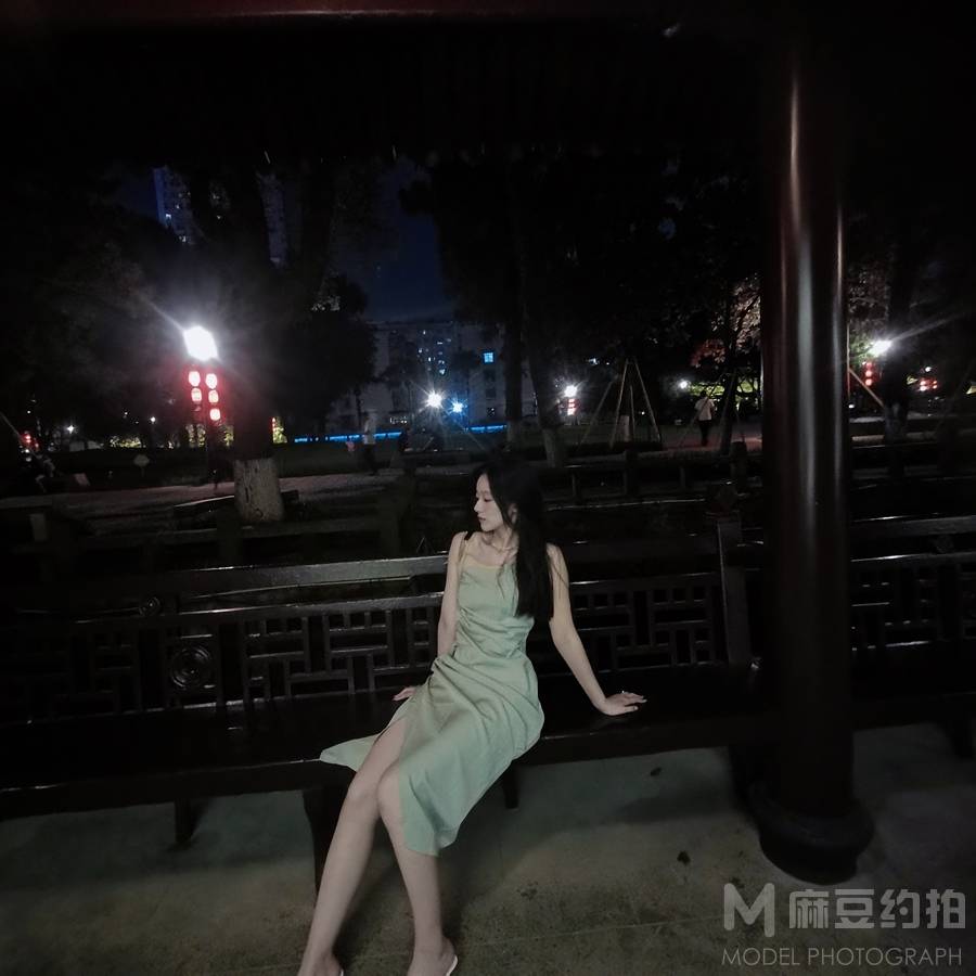 夜景模特
