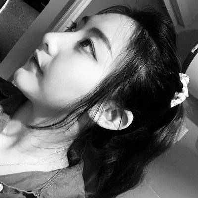 黑白模特