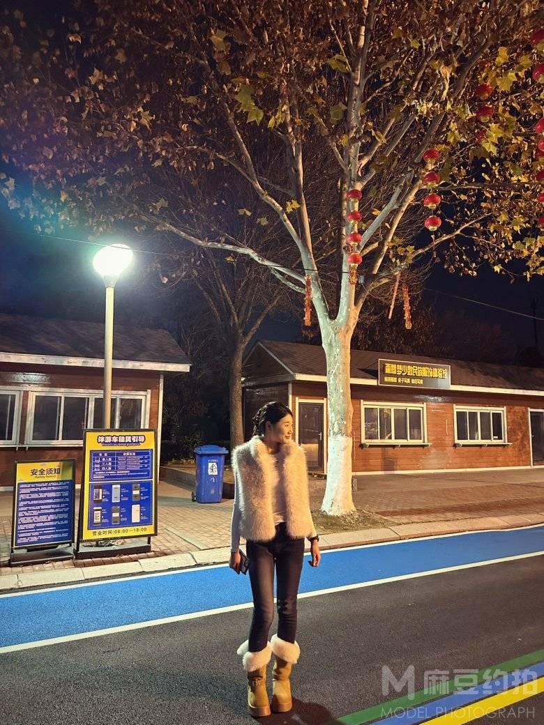 夜景模特