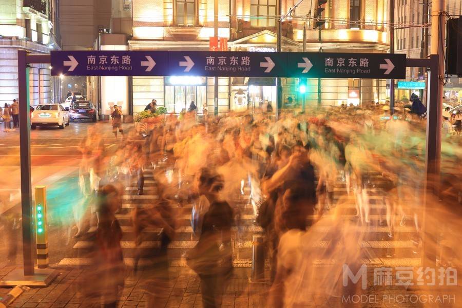 夜景模特
