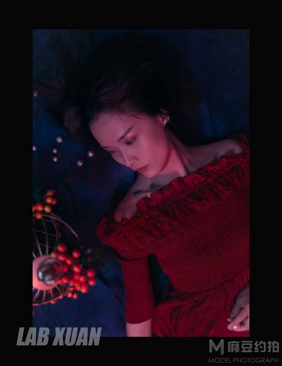 情绪模特