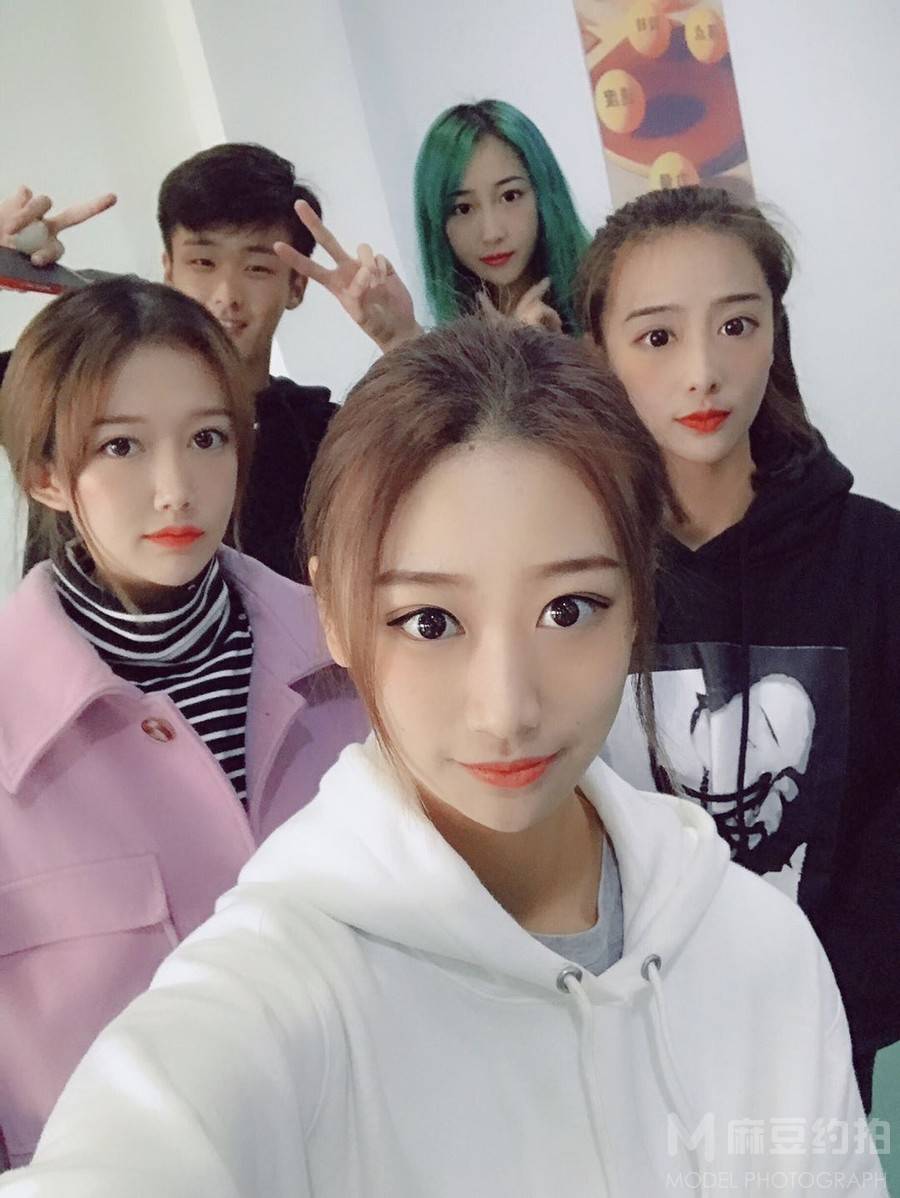 暗黑模特