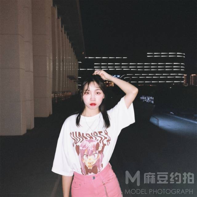校园模特