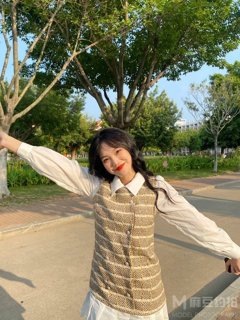 校园模特