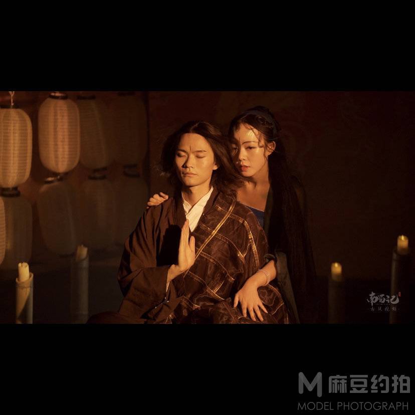 暗黑模特