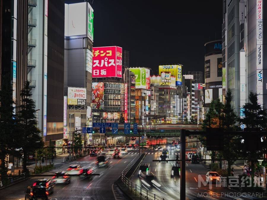 夜景模特