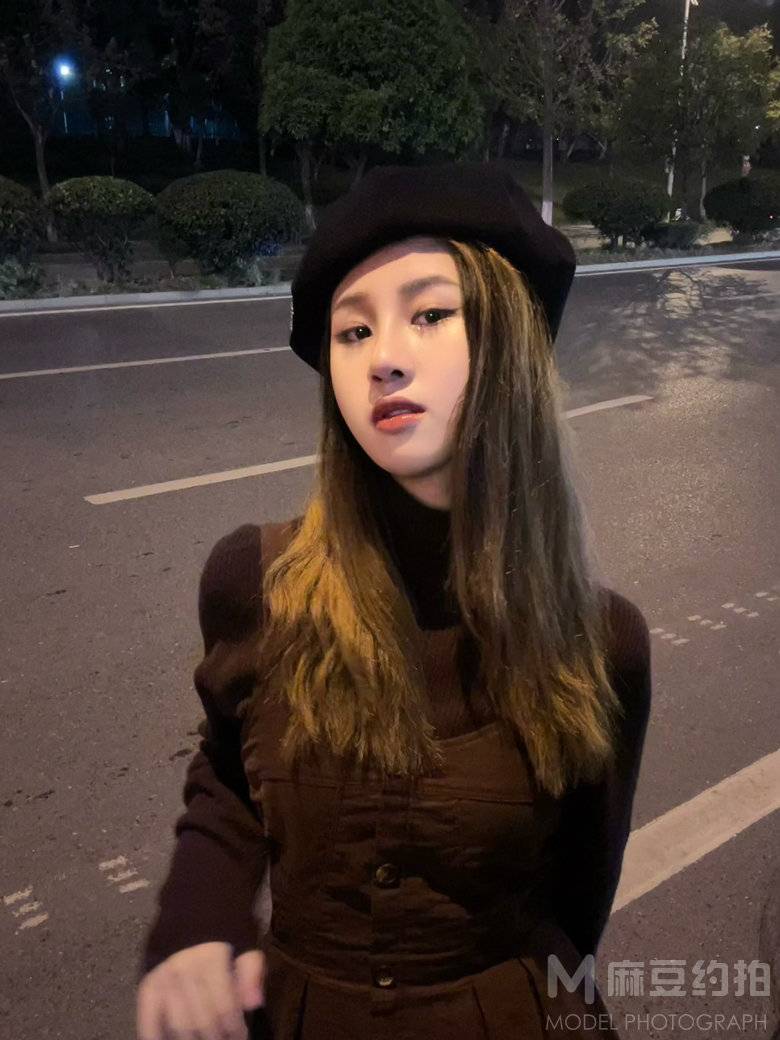 夜景模特