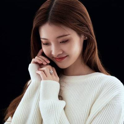 黑白模特