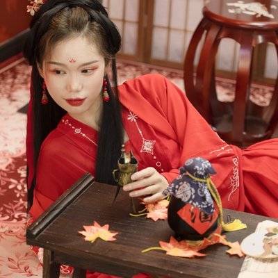 汉服模特