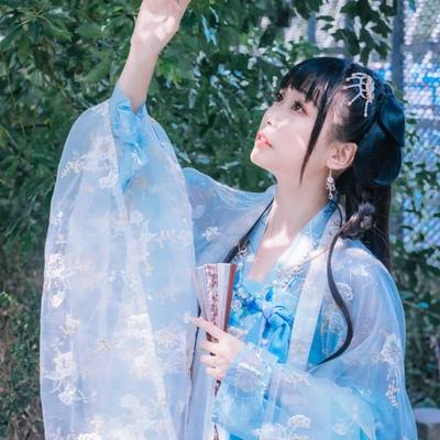 清新模特