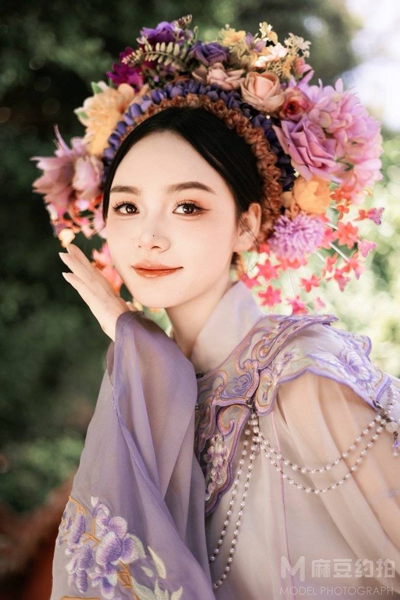 妆容模特