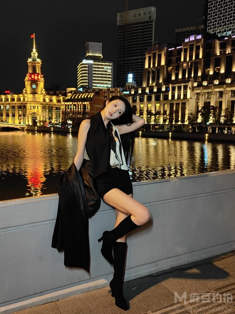 夜景模特