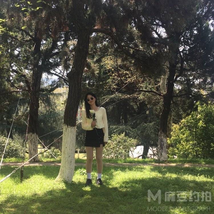 校园模特