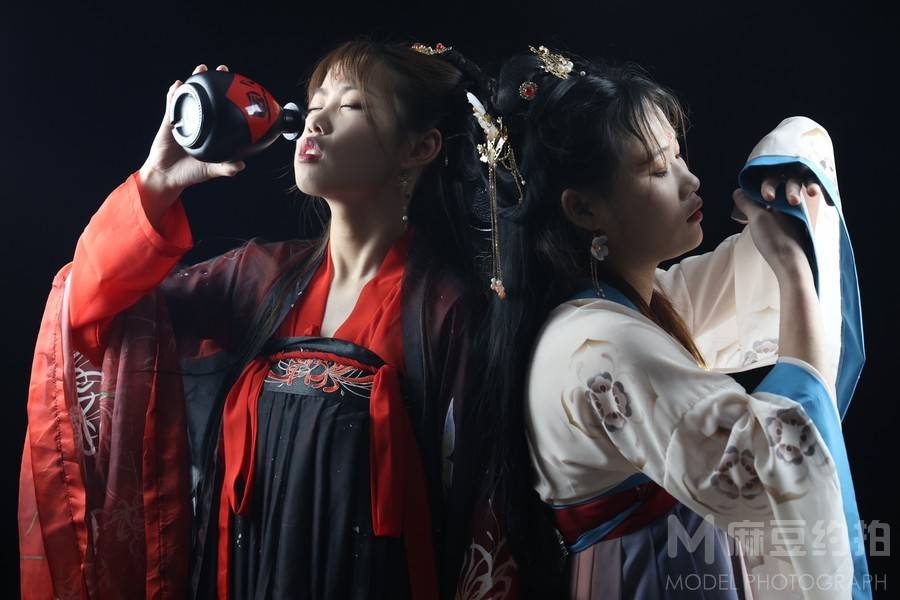 汉服模特