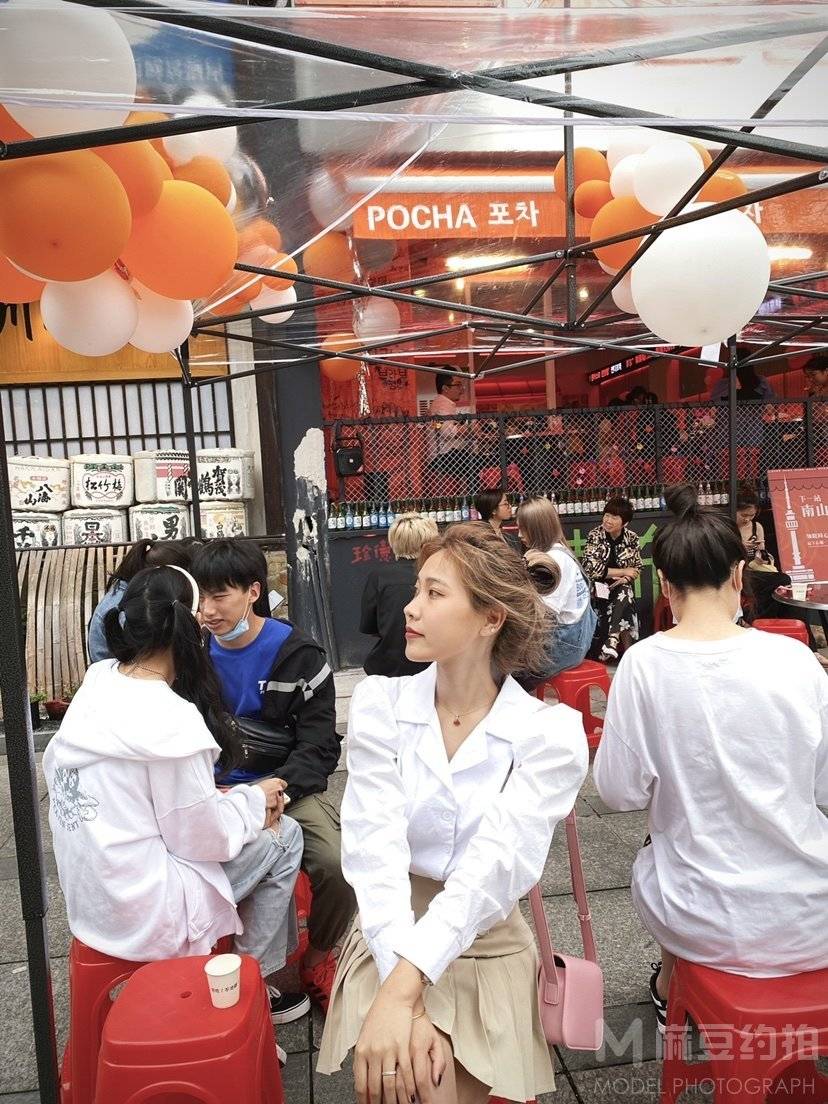 校园模特