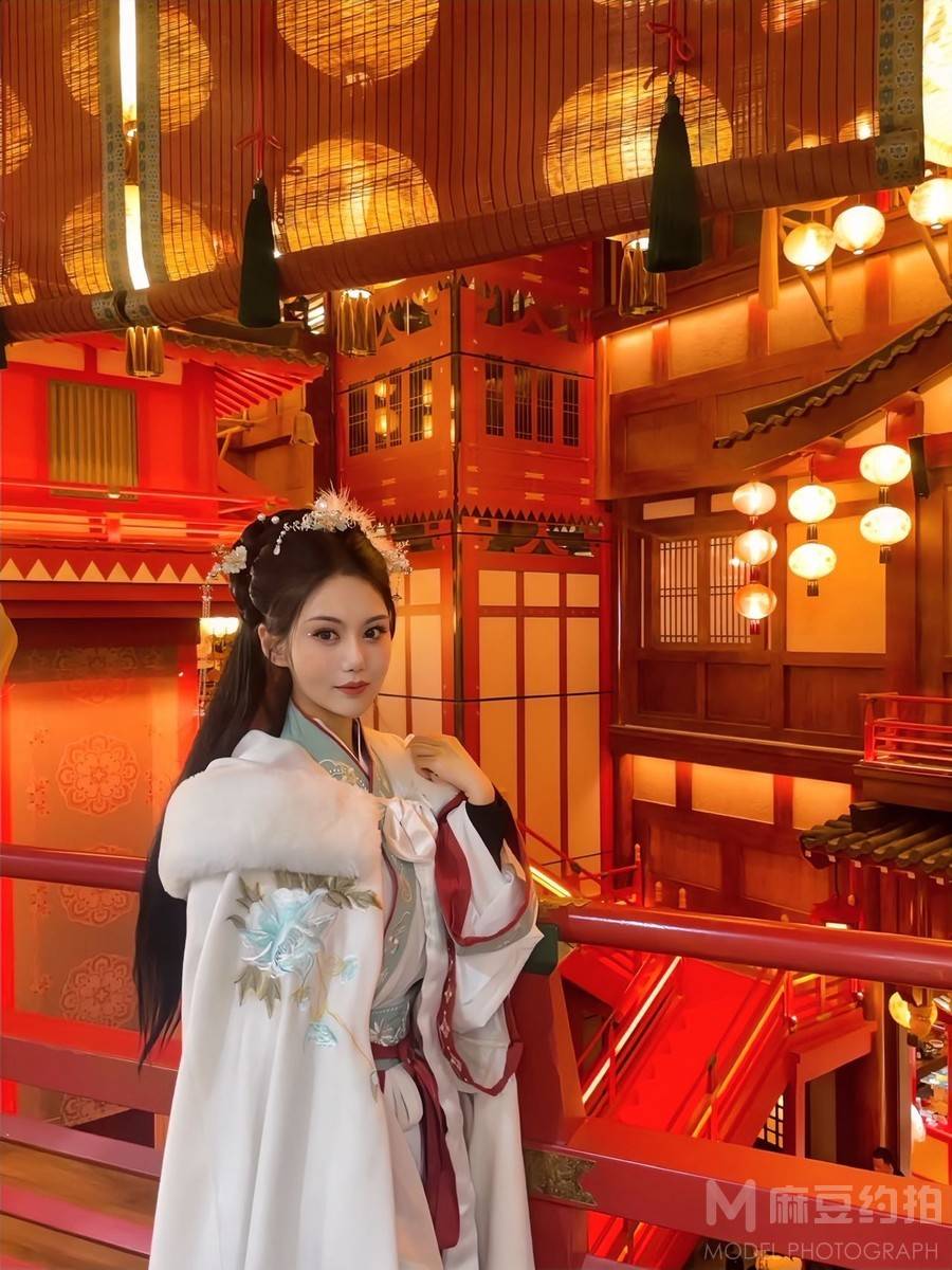 妆容模特