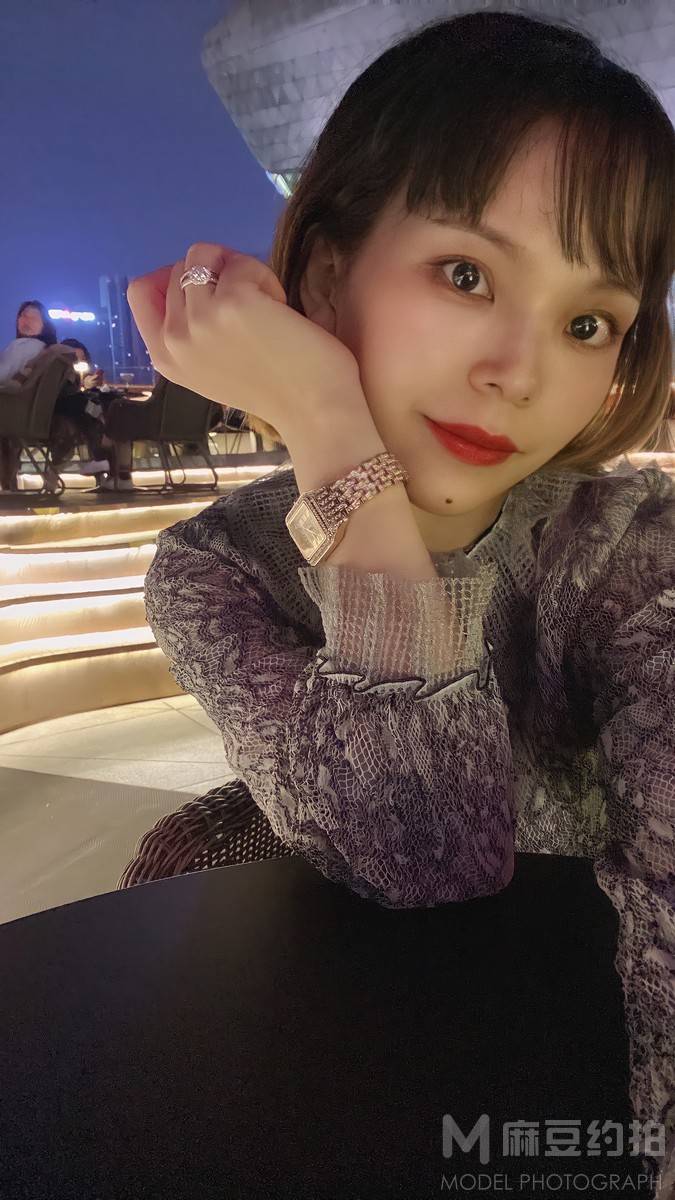 妆容模特