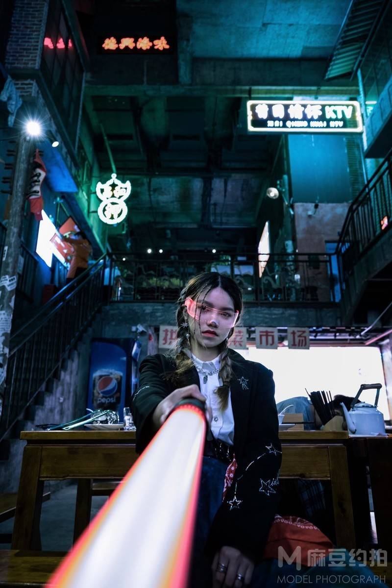 夜景模特