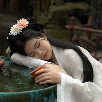 汉服模特