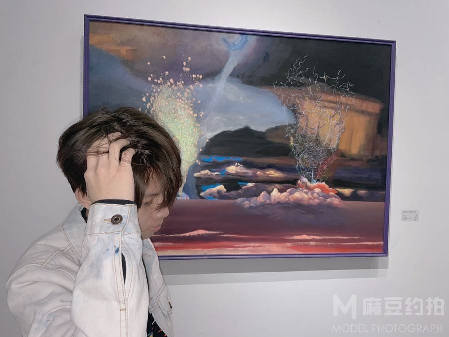 情绪模特