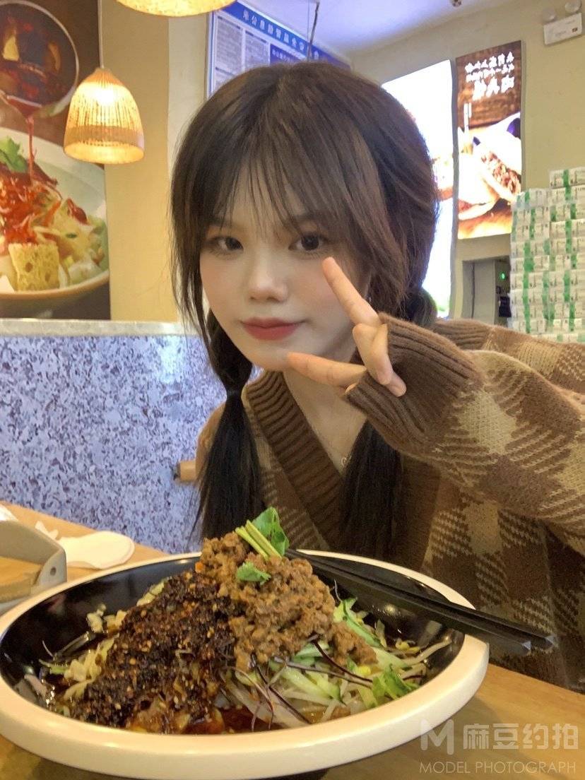 妆容模特
