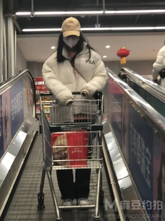纪实模特