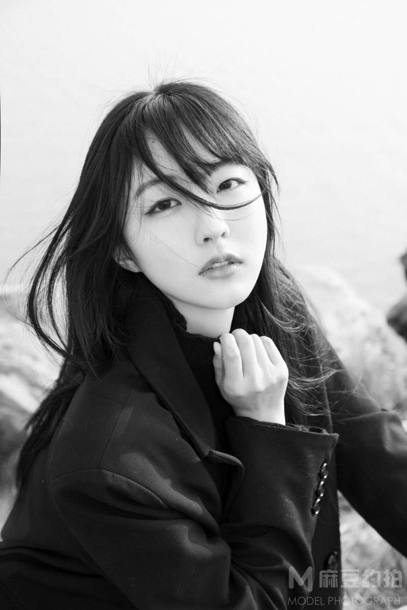 黑白模特