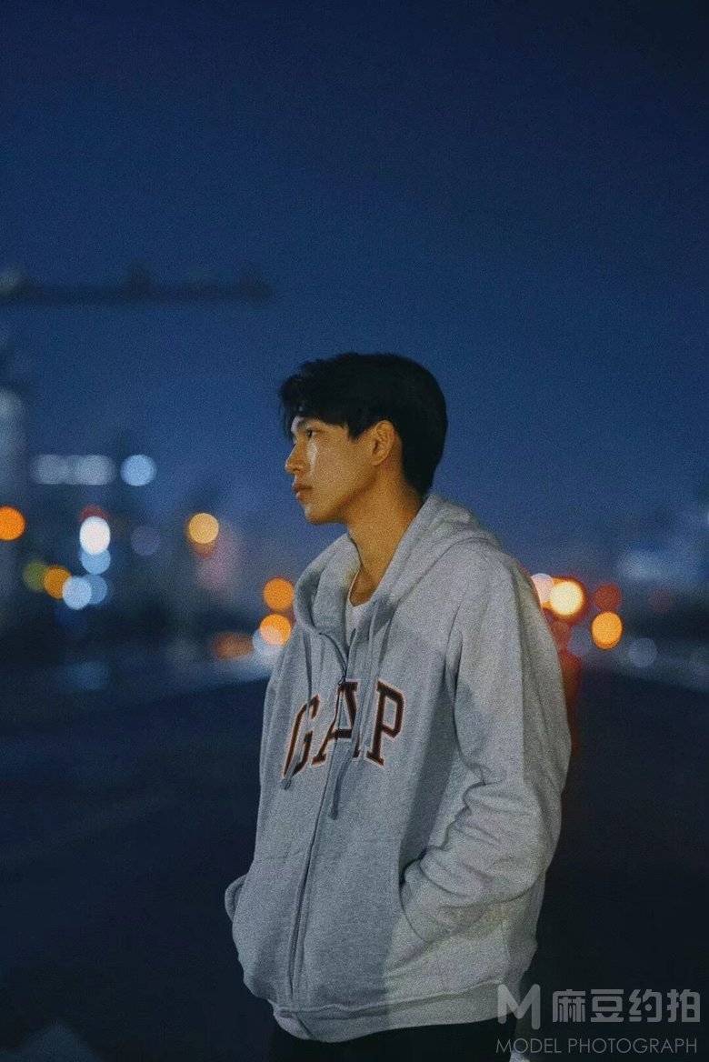 夜景模特