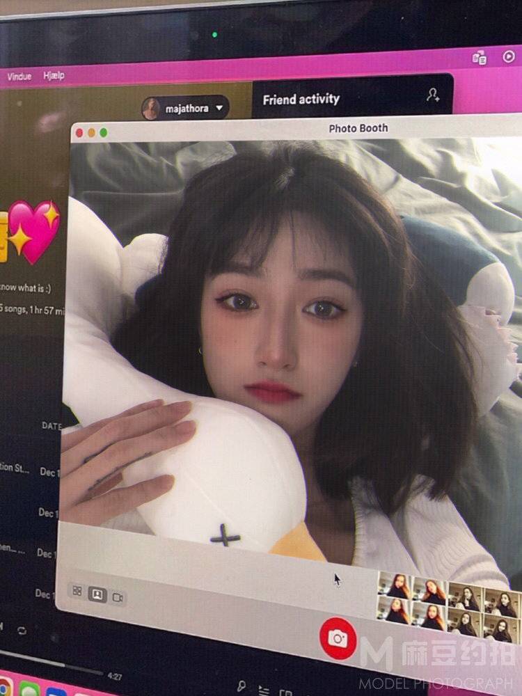 妆容模特