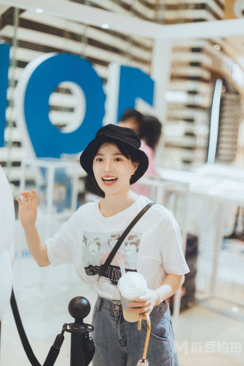 校园模特