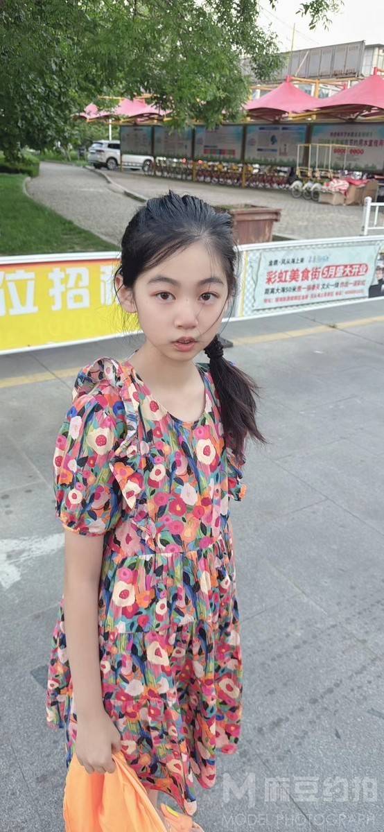 清新模特
