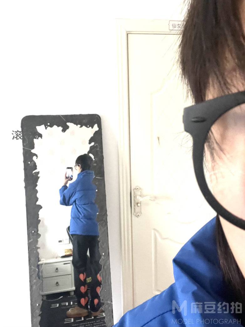黑白模特
