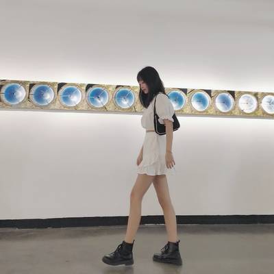 黑白模特