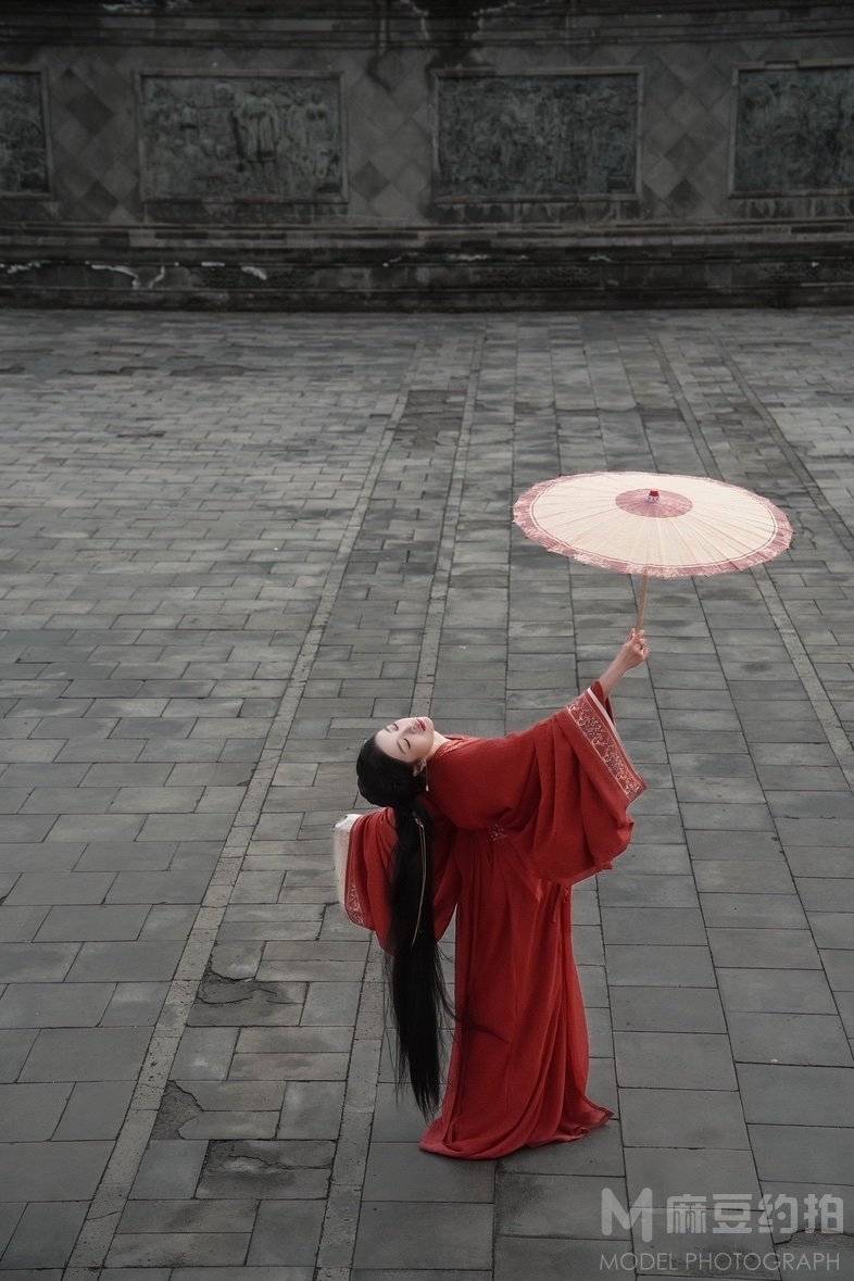 汉服模特