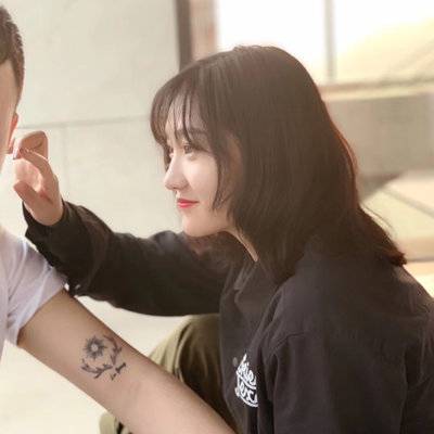 黑白模特