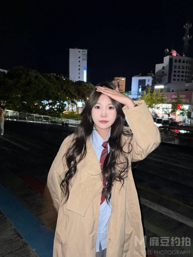 夜景模特