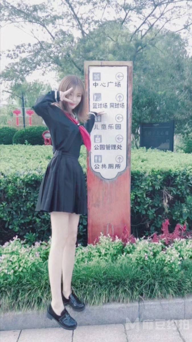 校园模特