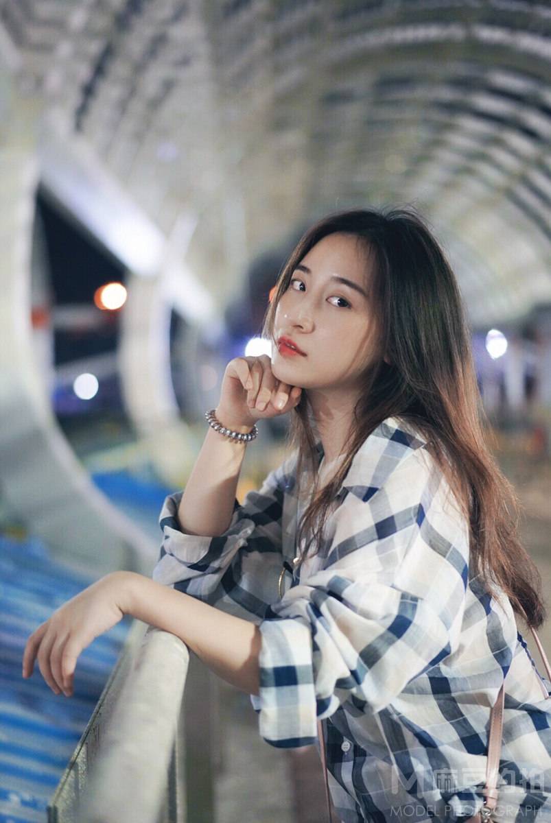 夜景模特