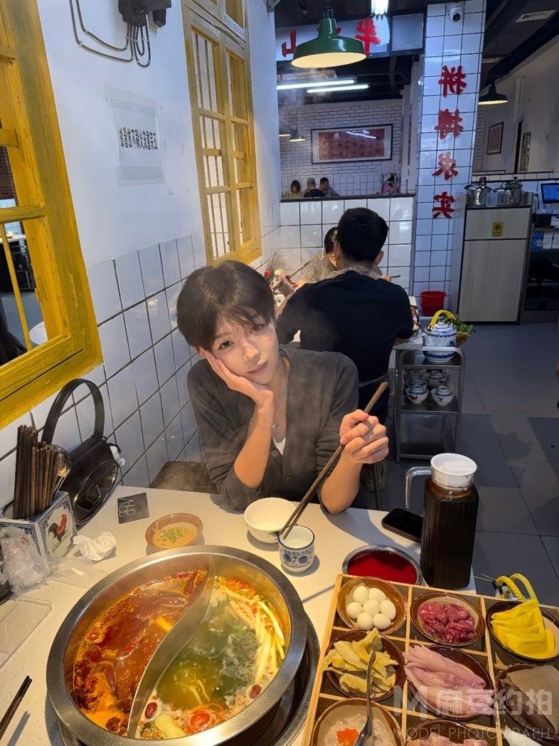 妆容模特