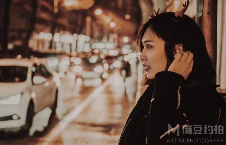 情绪模特