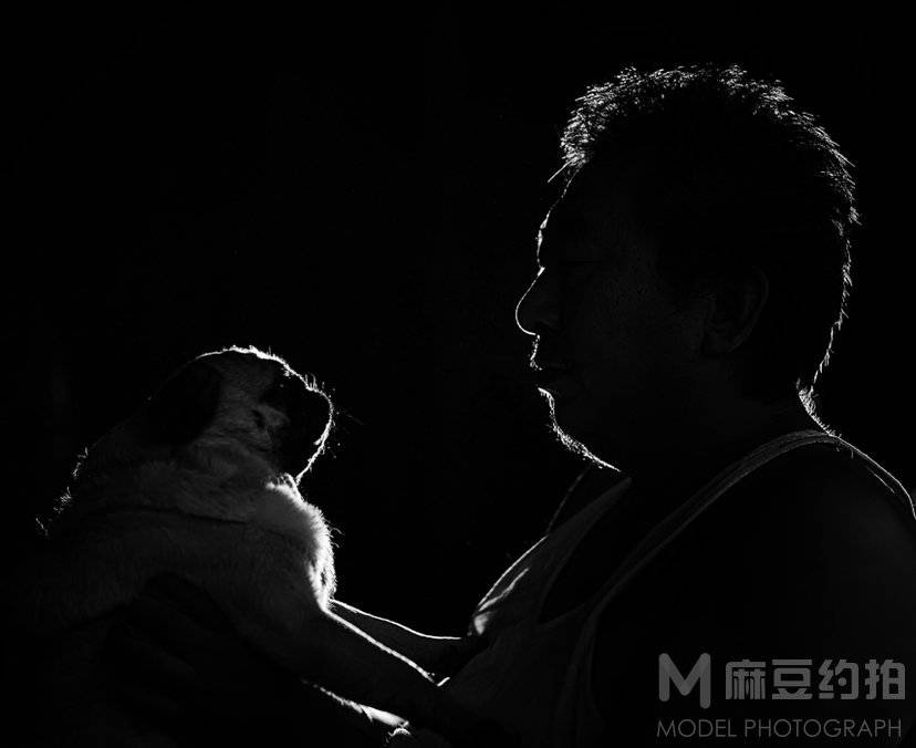 黑白模特