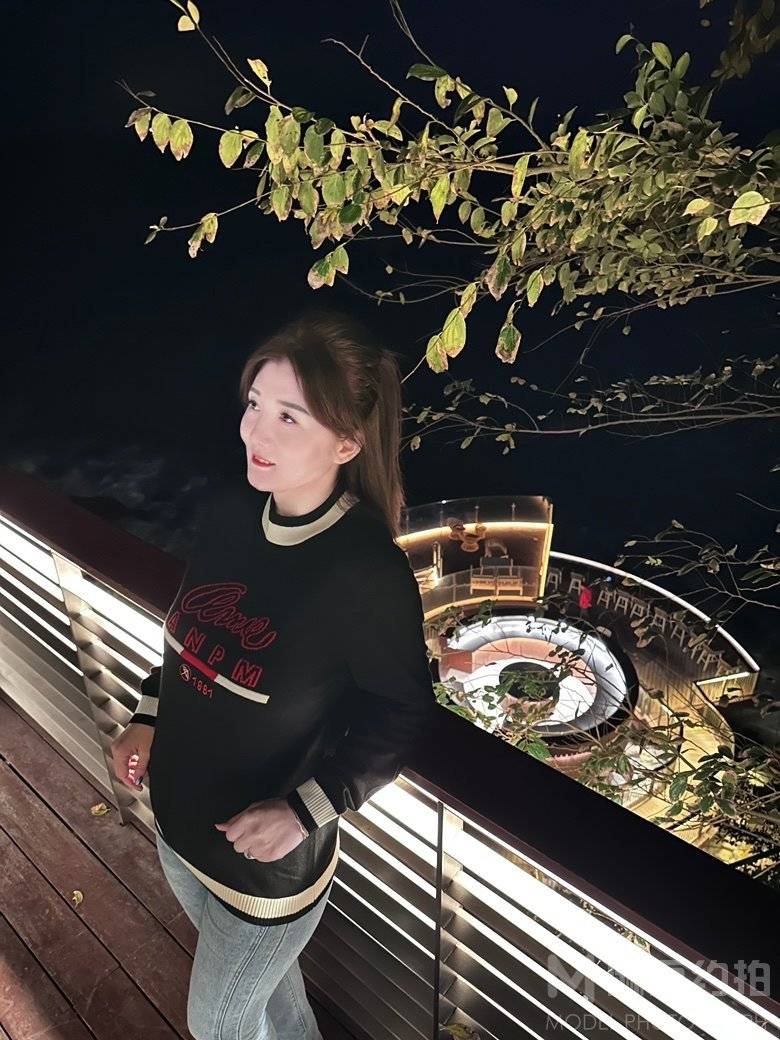 夜景模特